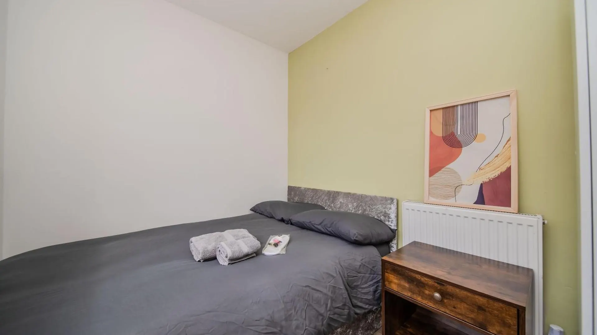 Harmonynest Parkview Elegance Hotel London